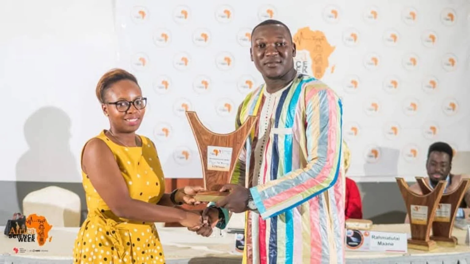 An award presentation at Africa Science Week